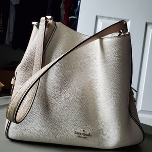 Leila medium triple compartment shoulder bag